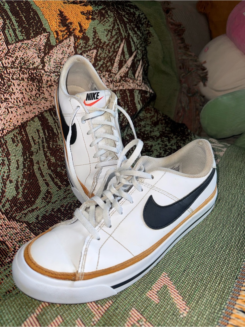 Nike low blazers- youth